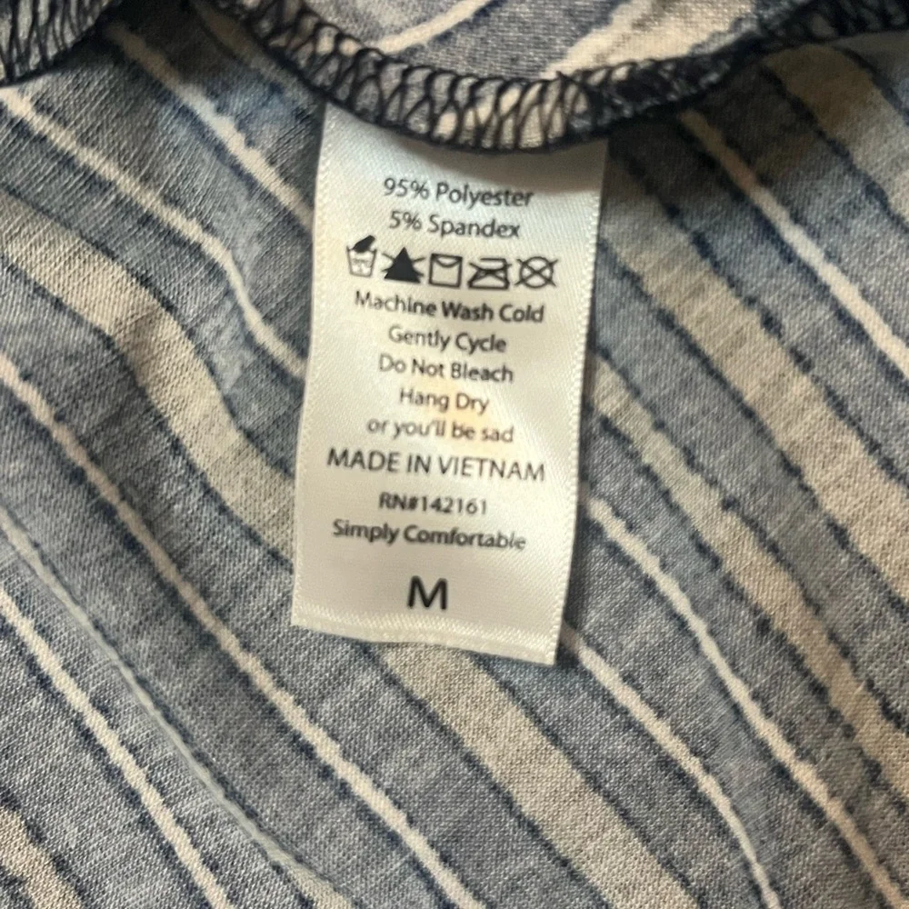 LulaRoe Perfect Tee Womens Medium Blue Grey White Stripe Polyester Short Sleeve - Picture 5 of 8